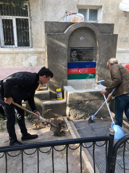 Sumqayıtda baxımsız vəziyyətdə olan şəhid abidələri abadlaşdırılır -FOTOLAR