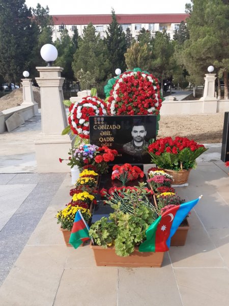 Sumqayıtda şəhid Əbil Cəbizadənin məzarı ziyarət edildi - FOTOLAR