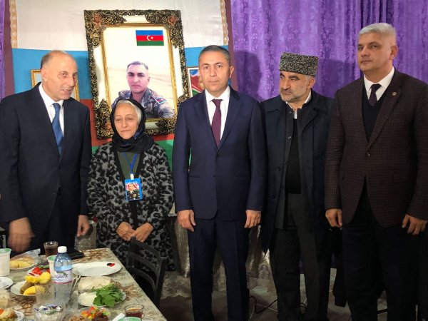 Sumqayıtda şəhidlərin ildönümü mərasimləri keçirilib – FOTOLAR