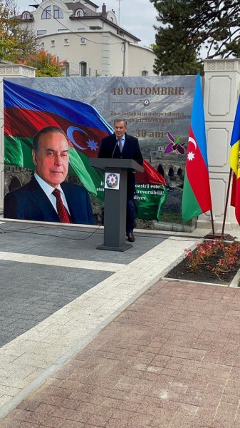 Moldovada 18 Oktyabr - Müstəqilliyin Bərpası Günü qeyd olunub - FOTOLAR Moldovada 18 Oktyabr - Müstəqilliyin Bərpası Günü qeyd olunub - FOTOLAR