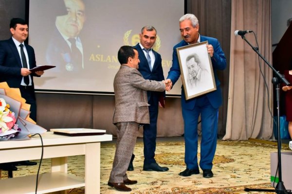 Sumqayıtda Aslan Fətullayevin 65 illik yubileyi qeyd olunub -FOTOLAR
