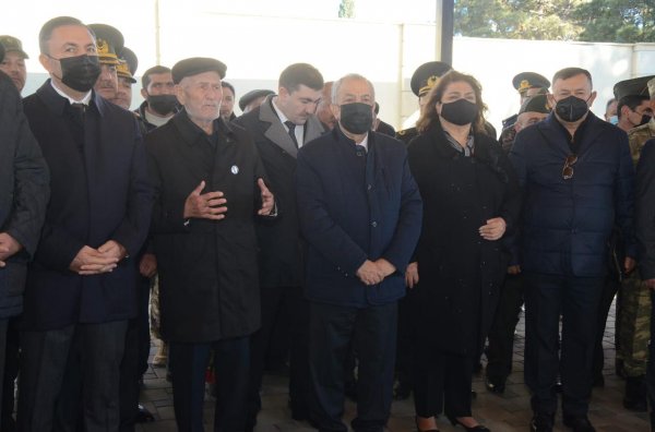 Hicran Hüseynova şəhid Milli Qəhrəman Şükür Həmidovun anım mərasimində iştirak edib - FOTO
