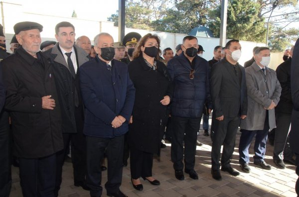 Hicran Hüseynova şəhid Milli Qəhrəman Şükür Həmidovun anım mərasimində iştirak edib - FOTO
