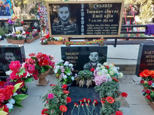 Deputat Vətən müharibəsi şəhidinin xatirəsini andı -FOTO