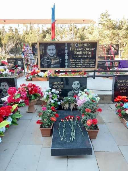Deputat Vətən müharibəsi şəhidinin xatirəsini andı -FOTO