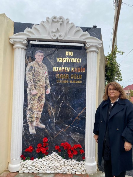 Hicran Hüseynova şəhid Nadir Rzayevin ailəsini ziyarət edib -FOTOLAR