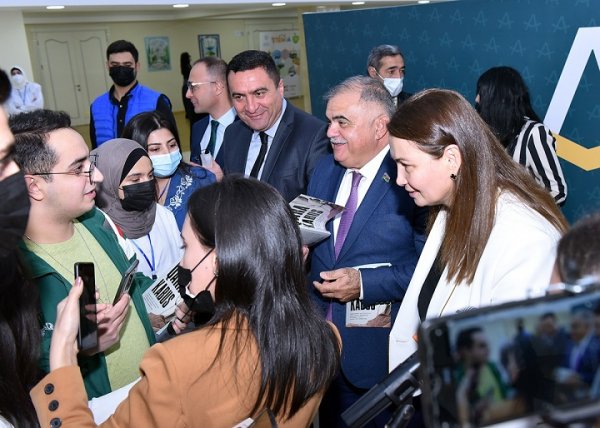 Sumqayıtda Zəfər bayramına həsr edilən “I Sumqayıt Kitab Sərgisi” keçirilib- FOTO