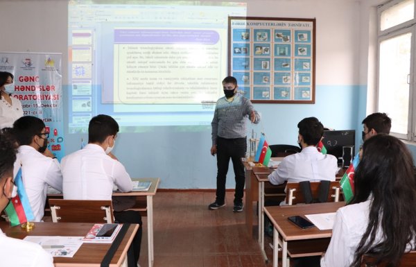 Sumqayıtda “Gənc Mühəndislər Laboratoriyası” davam edir -FOTOLAR