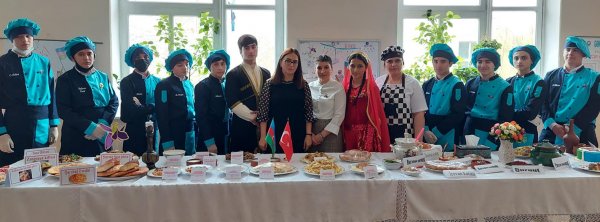 Sumqayıtda "Zəfər Gününə Qarabağ Mətbəxi İlə" adlı sərgi təşkil edilib - FOTOLAR Sumqayıtda "Zəfər Gününə Qarabağ Mətbəxi İlə" adlı sərgi təşkil edilib - FOTOLAR