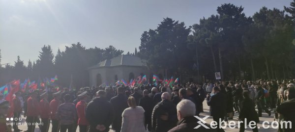 Sumqayıtda "Qalib əsgər" heykəlinin açılışı olub - FOTOLAR