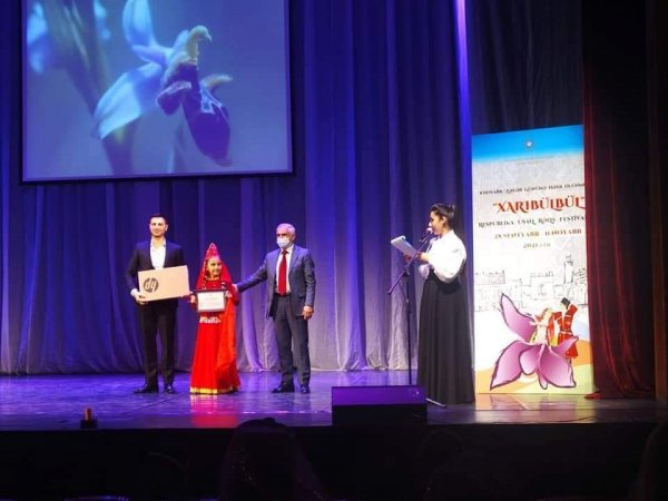 Sumqayıtlı rəqqaslar "Xarı bülbül" festivalında uğurla çıxış ediblər -FOTOLAR