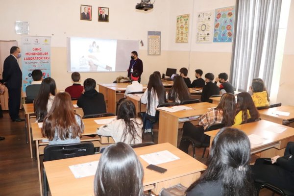 Sumqayıtda gənclər “Gənc Mühəndislər Laboratoriyası” layihəsinin növbəti təlimində iştirak etdi -FOTOLAR