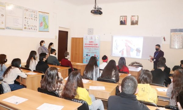 Sumqayıtda gənclər “Gənc Mühəndislər Laboratoriyası” layihəsinin növbəti təlimində iştirak etdi -FOTOLAR