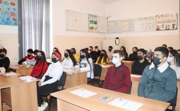Sumqayıtda gənclər “Gənc Mühəndislər Laboratoriyası” layihəsinin növbəti təlimində iştirak etdi -FOTOLAR