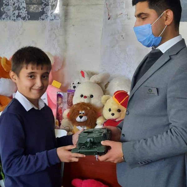 Sumqayıtda "Oyuncağını bağışla” -FOTO