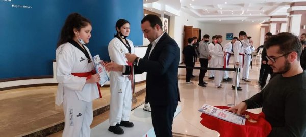 Sumqayıtda taekvando üzrə ölkə birinciliyinə start verilib - FOTOLAR
