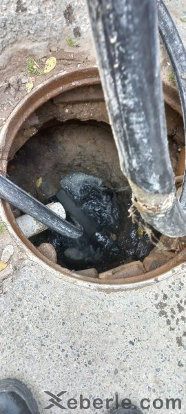 Sumqayıtda kanalizasiya quyularının təmizlənməsi prosesi davam edir - FOTOLAR