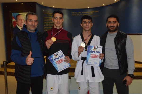 Gənclər arasında taekvondo üzrə  Sumqayıtda keçirilən Azərbaycan birinciliyi başa çatıb =FOTO