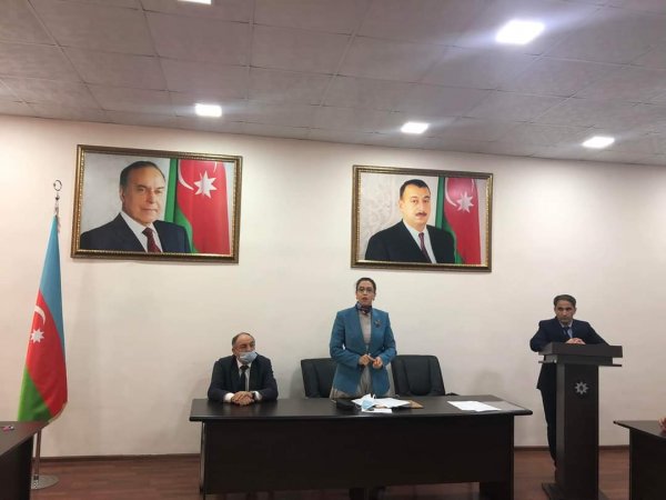 Sumqayıt şəhər Təhsil Şöbəsinin Şura iclası keçirilib: nəticələr müzakirə olunub - FOTOLAR