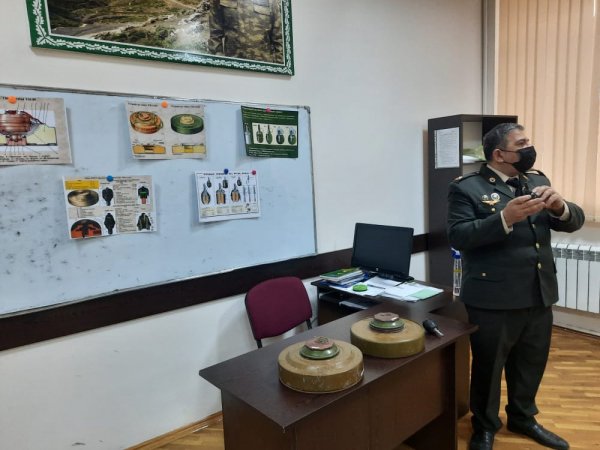 Sumqayıt məktəblərində  "Mina təhlükəsizliyinə qarşı maarifləndirmə" mövzusunda dərslər keçirilib - FOTOLAR