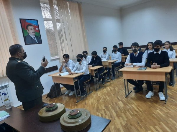 Sumqayıt məktəblərində  "Mina təhlükəsizliyinə qarşı maarifləndirmə" mövzusunda dərslər keçirilib - FOTOLAR