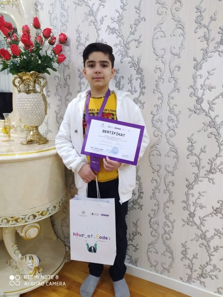 Sumqayıtlı şagirdlərin uğurları davam edir - FOTO Sumqayıtlı şagirdlərin uğurları davam edir - FOTO