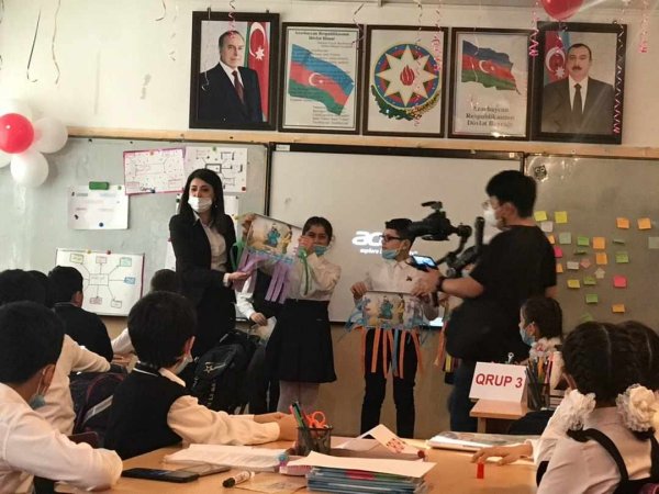 Sumqayıtın bu məktəbində “Çevrilmiş dərs modeli”ndə tədris aparılıb - VİDEO (FOTOLAR)