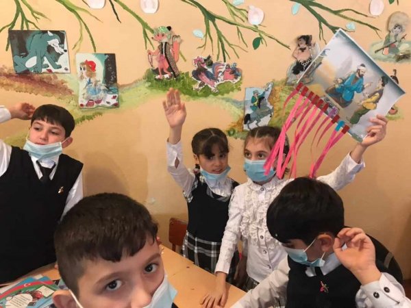 Sumqayıtın bu məktəbində “Çevrilmiş dərs modeli”ndə tədris aparılıb - VİDEO (FOTOLAR)