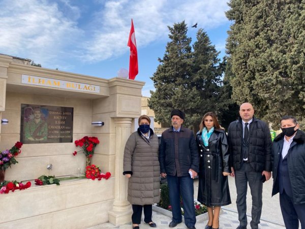 Deputat Sumqayıtda şəhidin xatirəsini yad edib -FOTOLAR