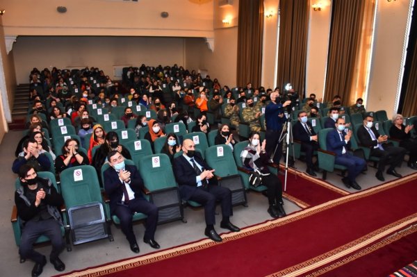Sumqayıtda N.Nərimanov adına Mədəniyyət Mərkəzində Aşıq Ələsgərin yubileyi münasibəti ilə tədbir keçirilib - FOTOLAR