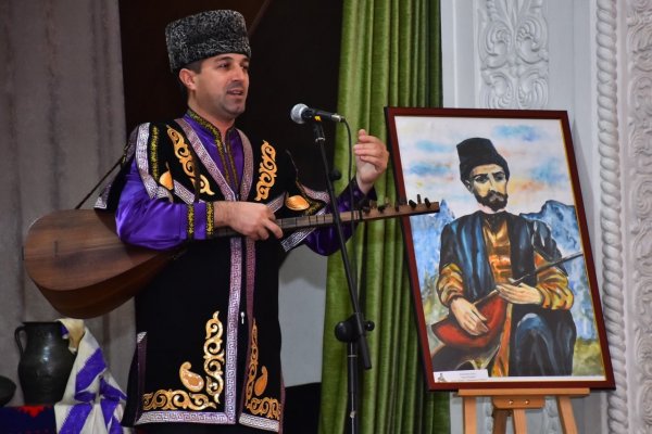 Sumqayıtda N.Nərimanov adına Mədəniyyət Mərkəzində Aşıq Ələsgərin yubileyi münasibəti ilə tədbir keçirilib - FOTOLAR