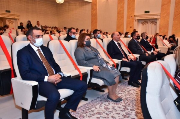 Sumqayıtda Bülbül adına uşaq incəsənət məktəbinin 50 illik yubileyi qeyd olunub -FOTOLAR