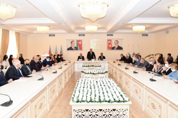 Sumqayıtda “Azərbaycan son 18 ildə” mövzusunda elmi-praktik konfrans keçirilib - FOTOLAR