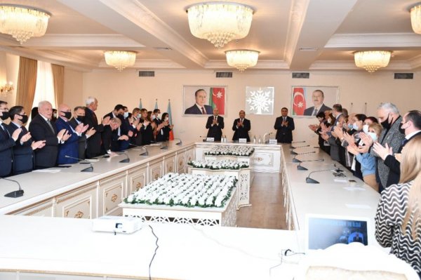 Sumqayıtda “Azərbaycan son 18 ildə” mövzusunda elmi-praktik konfrans keçirilib - FOTOLAR