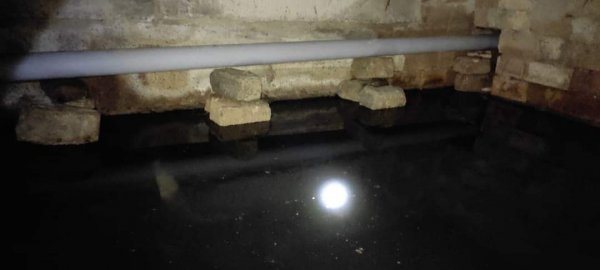 Sumqayıtda zirzəmilərdə təmir işləri davam etdirilir - FOTOLAR Sumqayıtda zirzəmilərdə təmir işləri davam etdirilir - FOTOLAR