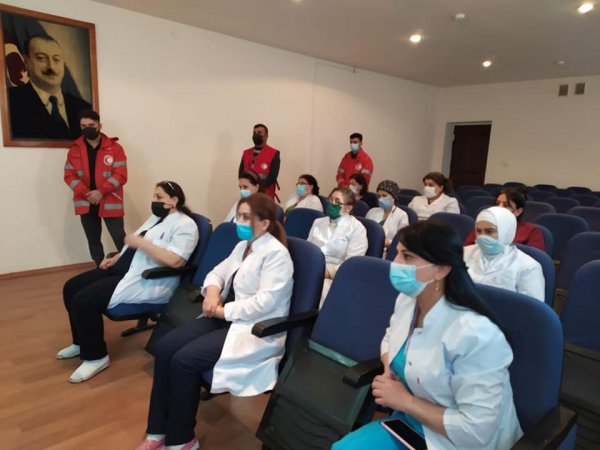 “Qızıl Aypara”  Sumqayıt Uşaq xəstəxanasına yardım edib -FOTOLAR