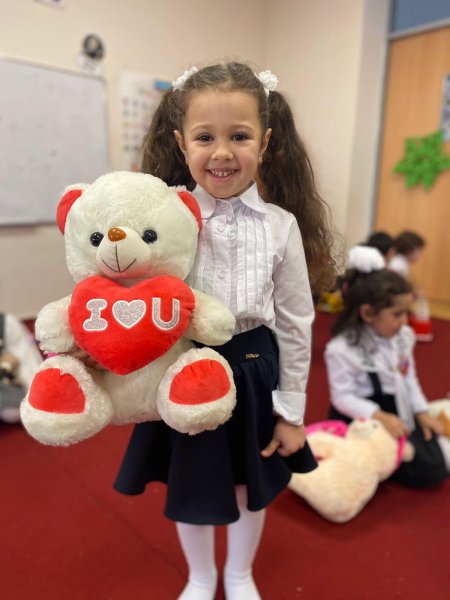 Sumqayıtda “Oyuncağını bağışla” adlı sosial aksiya çərçivəsində uşaqlara oyuncaqlar paylanılıb - FOTOLAR
