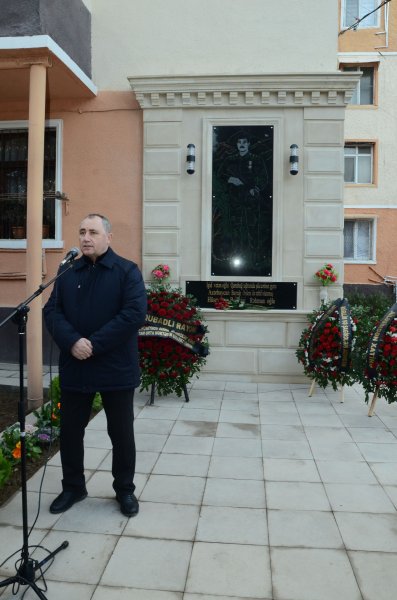 Sumqayıtda şəhid Balakişi Hüseynovun  xatirə barelyefinin açılışı olub - FOTOLAR