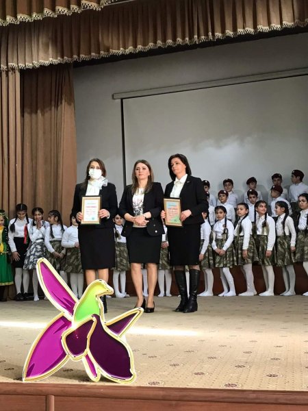 Sumqayıtda şagirdlər mükafatlandırıldı - FOTOLAR