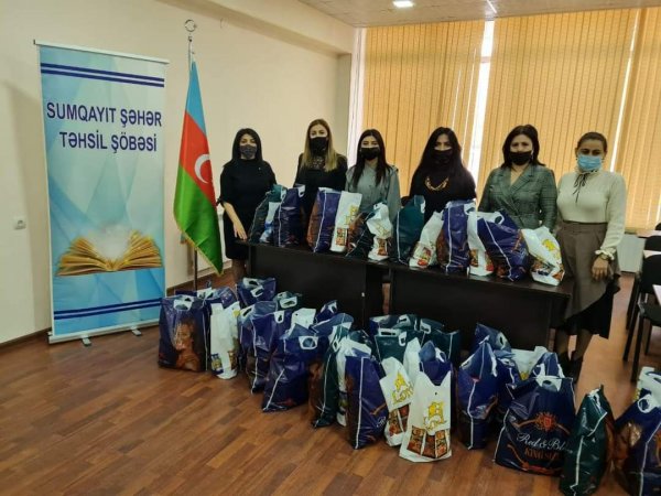Sumqayıt Təhsil şöbəsinin kollektivi şəhid və qazi ailələrini ziyarət ediblər -FOTOLAR