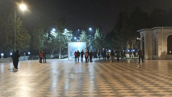 Sumqayıtda şəhidlərin məzarı ziyarət edildi - VİDEO (FOTOLAR)
