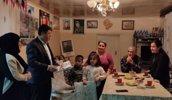 Xızı rayon nümayəndəliynin əməkdaşları bayram günlərində şəhid ailələrini ziyarət ediblər - FOTOLAR