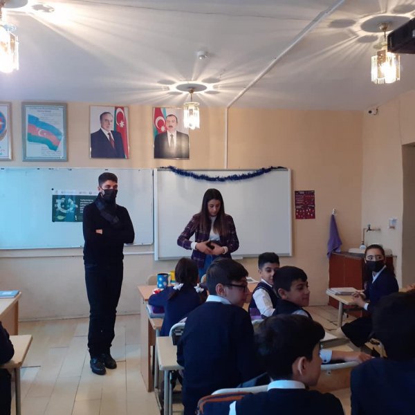 Sumqayıtda şagirdlərə ekoloji problemlər və yenidən emalla bağlı biliklər verilib - FOTOLAR