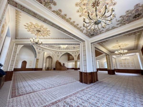 İlham Əliyev və Mehriban Əliyeva “Xanım Fatimeyi Zəhra” məscidində - FOTOLAR
