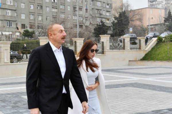 İlham Əliyev və Mehriban Əliyeva “Xanım Fatimeyi Zəhra” məscidində - FOTOLAR
