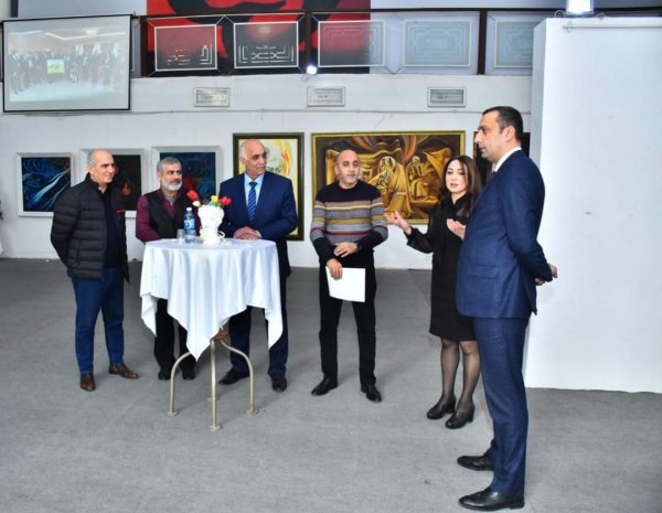 Sumqayıtda idarə rəisi rəssamları təltif etdi -FOTOLAR