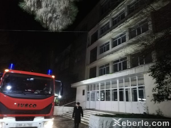 Sumqayıtda xəstəxanada baş verən yanğından görüntülər... - VİDEO (FOTOLAR)