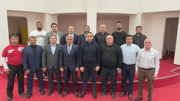 Sumqayıtda məşqçi və hakimlərlə görüş keçirilib - FOTO