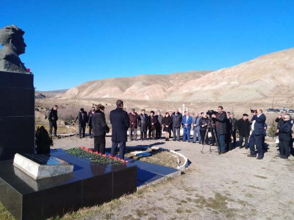 Mikayıl Müşfiqin anım gününə həsr olunmuş tədbir keçirilib - FOTO