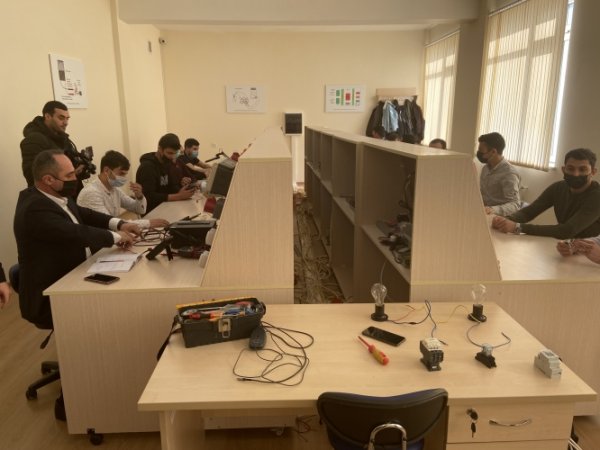 Sumqayıt Kimya Sənaye Parkının ərazisindəki Peşə Təhsil Mərkəzində 8 ixtisas üzrə kadr hazırlığı həyata keçirilir -FOTOLAR